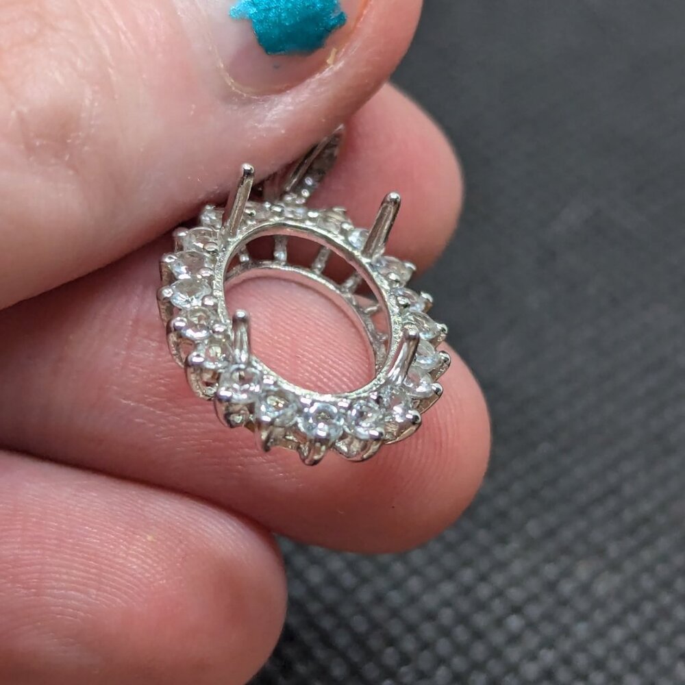 Sterling Silver and White Topaz setting in sterling for custom jewelry - Picture 3 of 7